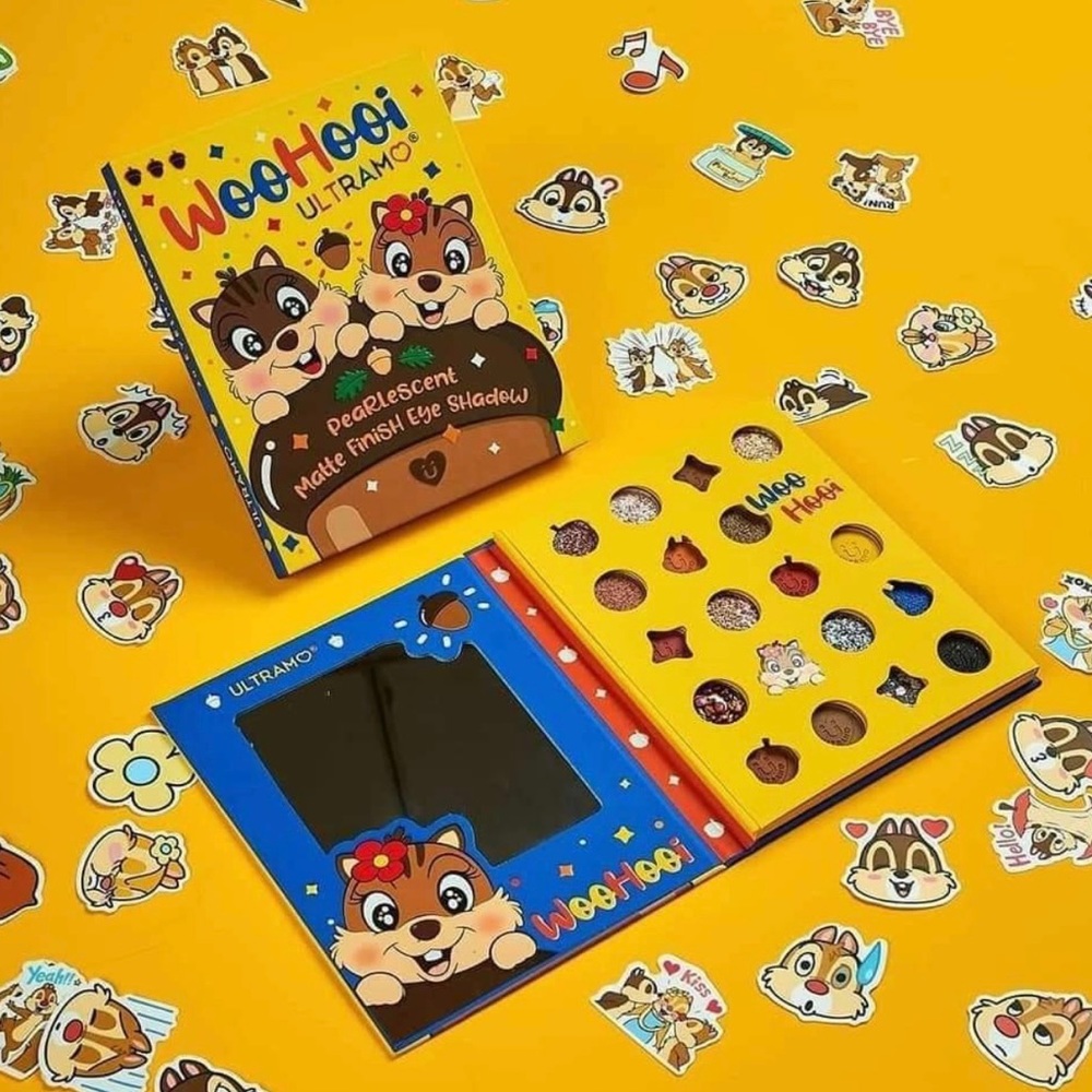 ULTRAMO Woohooi Pearlescent Eyeshadow Palette